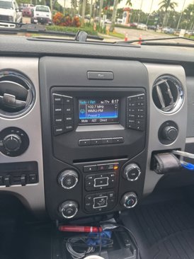 Used 2014 Ford F150 XLT w/ Equipment Group 302A Luxury image 6