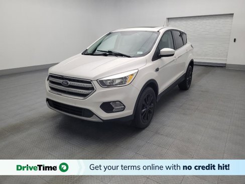 Used 2017 Ford Escape SE w/ SE Cold Weather Package image 1