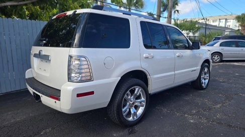 Used 2010 Mercury Mountaineer Premier image 4