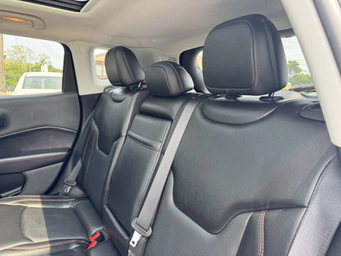 Used 2018 Jeep Compass Trailhawk w/ Leather Interior Group image 27