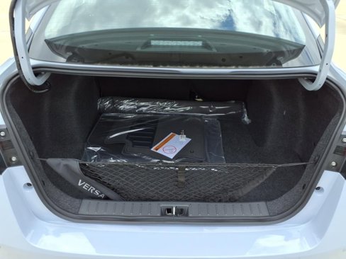 New 2025 Nissan Versa SR w/ Trunk Package image 8