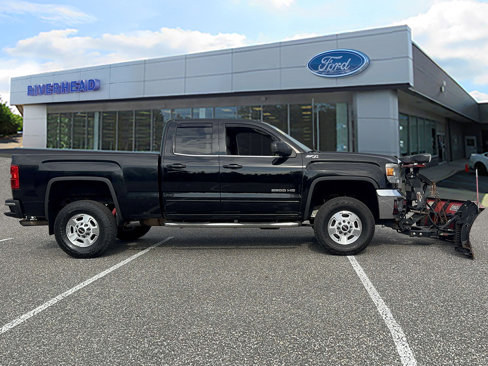 Used 2015 GMC Sierra 2500 SLE w/ SLE Preferred Package image 3
