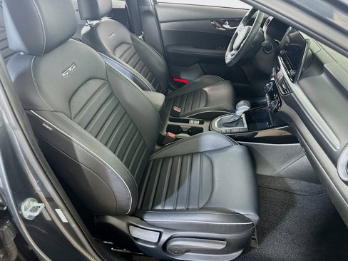 Certified 2023 Kia Forte GT-Line w/ GT-Line Premium Package image 12