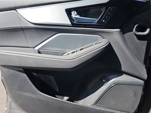 Certified 2025 Acura MDX w/ Technology Package image 28