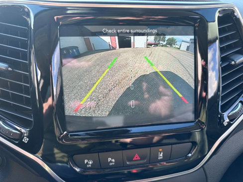 Used 2021 Jeep Cherokee Limited w/ Trailer Tow Group image 11