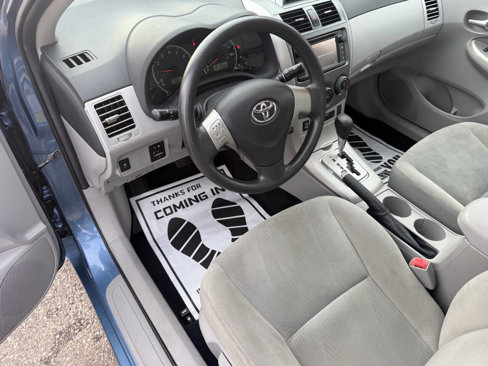 Used 2013 Toyota Corolla LE w/ Premium Pkg image 31