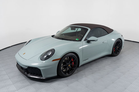Used 2025 Porsche 911 GTS image 31