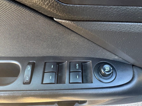 Used 2012 Ford Fusion SE image 10