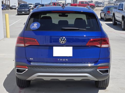 New 2024 Volkswagen Taos SE image 5