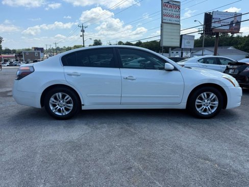 Used 2011 Nissan Altima 2.5 S w/ Convenience Pkg image 1
