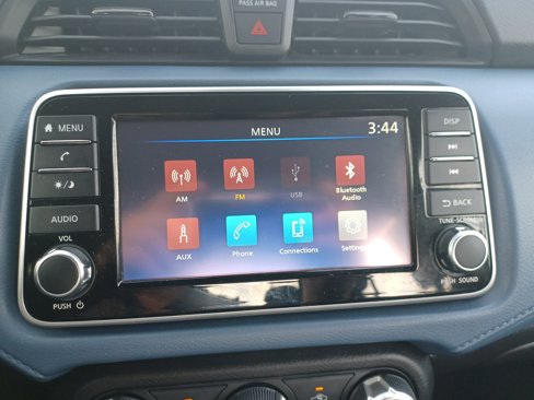 Used 2024 Nissan Versa SV w/ Trunk Package image 28