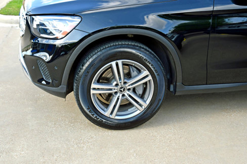 Used 2022 Mercedes-Benz GLC 300 image 4