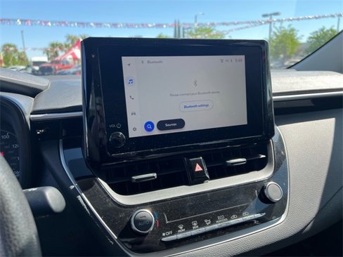 Certified 2023 Toyota Corolla LE image 11