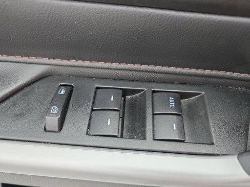 Used 2013 Ford Edge SEL image 27