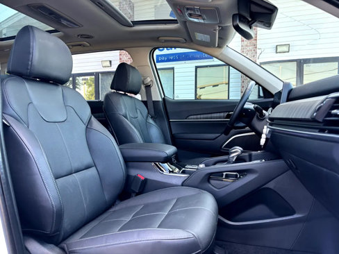 Used 2024 Kia Telluride SX image 33