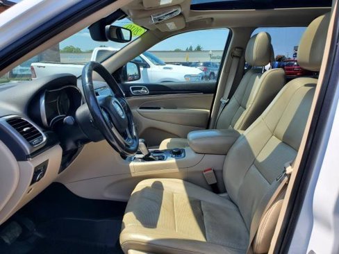 Used 2019 Jeep Grand Cherokee Limited w/ Luxury Group II image 5