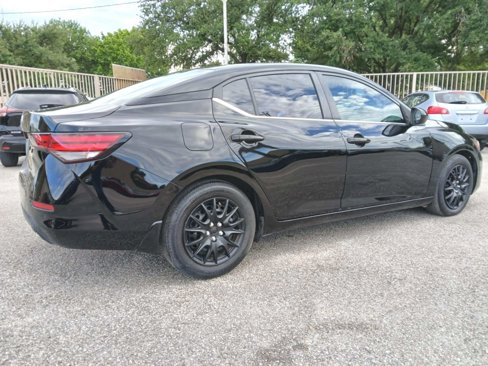 Used 2022 Nissan Sentra S image 5
