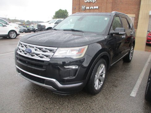Used 2018 Ford Explorer Limited w/ Ford Safe & Smart Package image 2