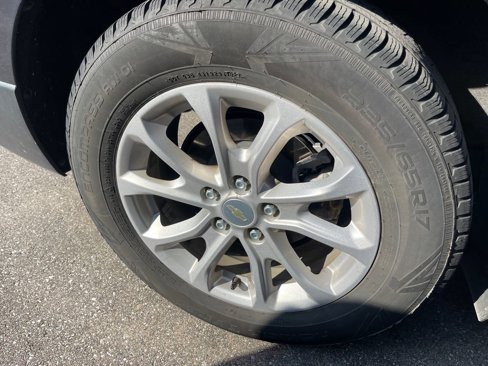 Used 2021 Chevrolet Equinox LS w/ LPO, Floor Liner Package image 8