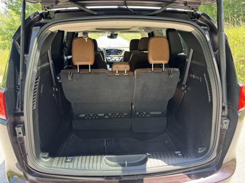 Used 2019 Chrysler Pacifica Limited w/ Advanced Safetytec Group image 9