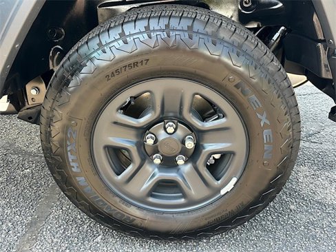 Used 2025 Jeep Wrangler Sport image 25