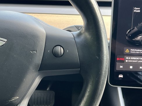 Used 2018 Tesla Model 3 Mid Range image 38