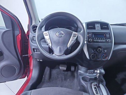 Used 2017 Nissan Versa SV image 14