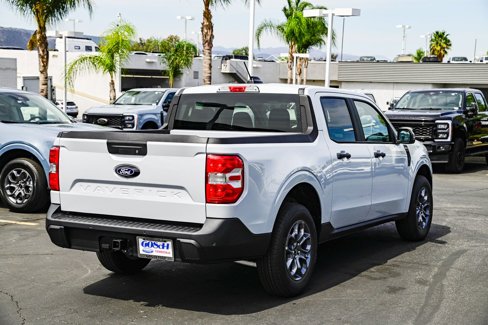 New 2025 Ford Maverick XLT image 4