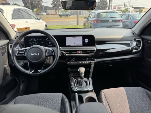 Used 2024 Kia Seltos S image 10