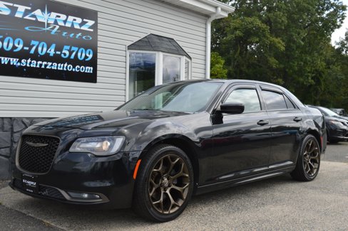 Used 2016 Chrysler 300 S image 1