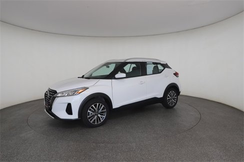Used 2021 Nissan Kicks SV image 4