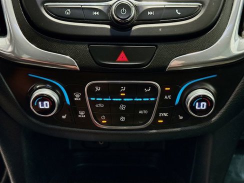 Used 2018 Chevrolet Equinox LT image 14