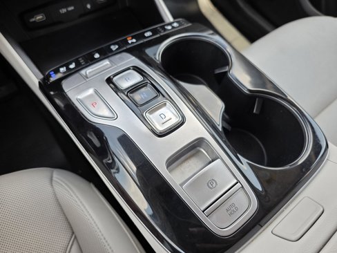 Certified 2022 Hyundai Tucson Limited image 25