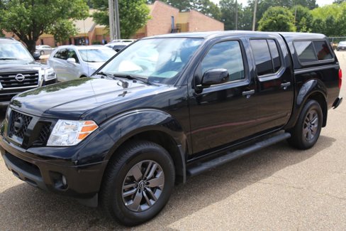 Used 2020 Nissan Frontier SV w/ Midnight Edition Floor Mats image 7