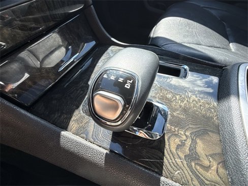 Used 2014 Chrysler 300 C image 16