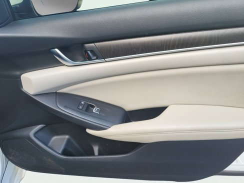 Used 2018 Honda Accord EX-L image 19