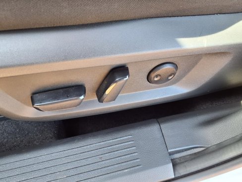 Used 2024 Nissan Rogue SV image 14