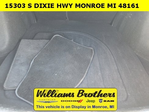Used 2023 Kia Forte LXS image 7