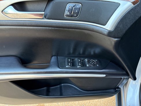 Used 2016 Lincoln MKZ w/ Equipment Group 200A Select image 5
