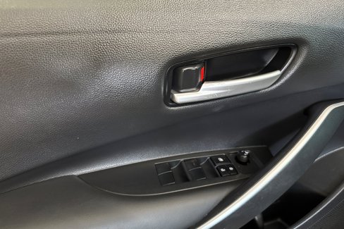 Used 2022 Toyota Corolla SE image 11