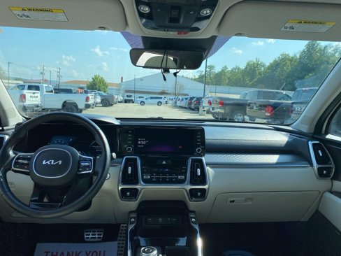 Used 2023 Kia Sorento SX Prestige w/ Panoramic Sunroof Package image 22