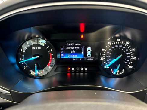 Used 2016 Ford Fusion SE image 27