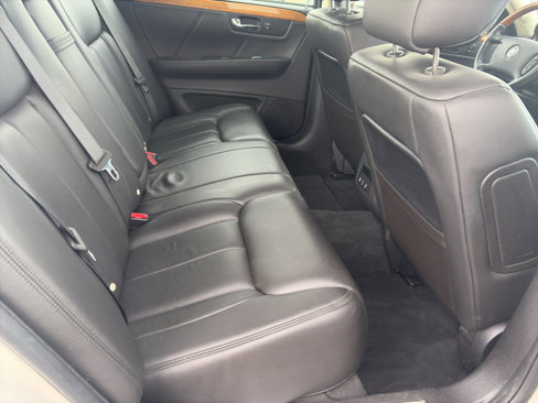 Used 2011 Cadillac DTS Platinum image 15
