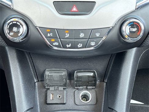 Used 2017 Chevrolet Cruze LS image 19