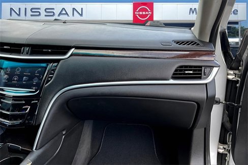 Used 2017 Cadillac XTS Luxury image 23