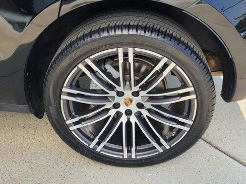 Used 2018 Porsche Macan S w/ Premium Package Plus image 13