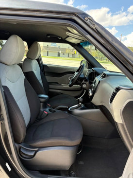 Used 2016 Kia Soul image 17