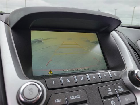Used 2017 Chevrolet Equinox LT w/ Convenience Package image 7