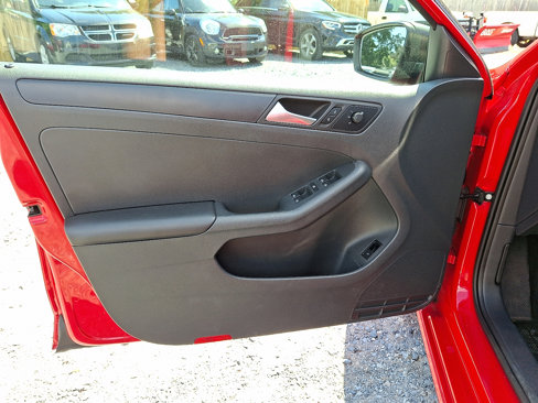 Used 2013 Volkswagen Jetta S image 15