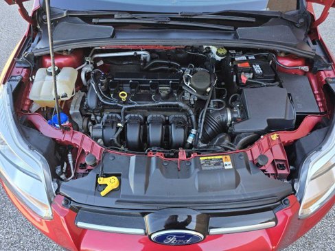 Used 2012 Ford Focus SE w/ SE Sport Pkg image 14